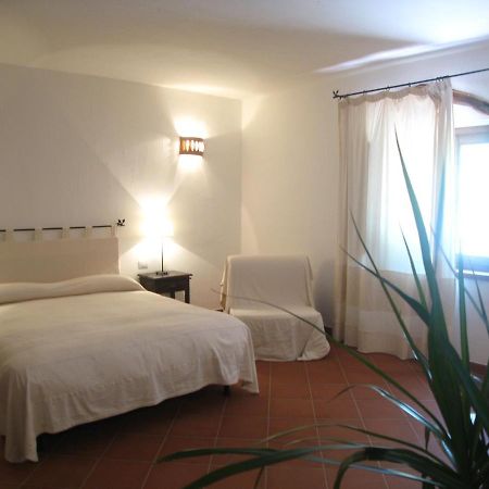 Bed and Breakfast Il Vecchio Ginepro à Arzachena Extérieur photo