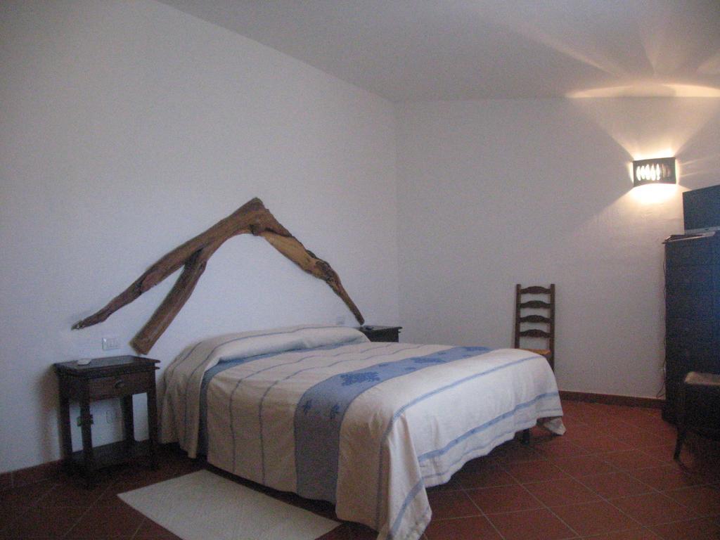 Bed and Breakfast Il Vecchio Ginepro à Arzachena Extérieur photo